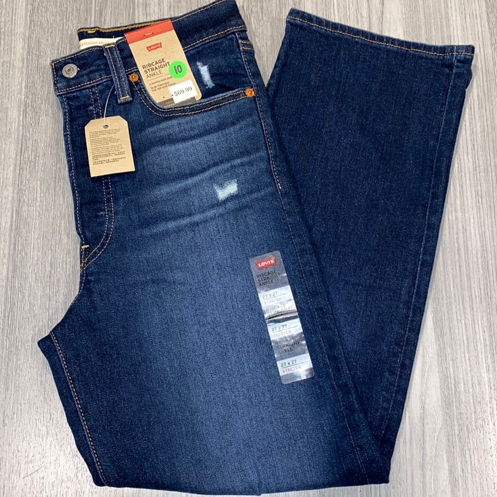 Woman’s Levi’s Ribcage straight ankle jeans 27x27 NWT